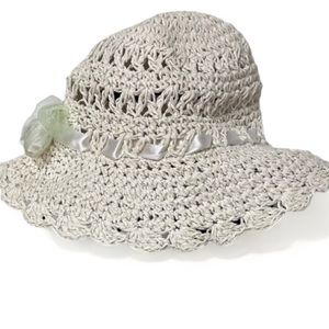 Cream Crochet Hat With Flower | Silk Ribbon Size O/S NWOT